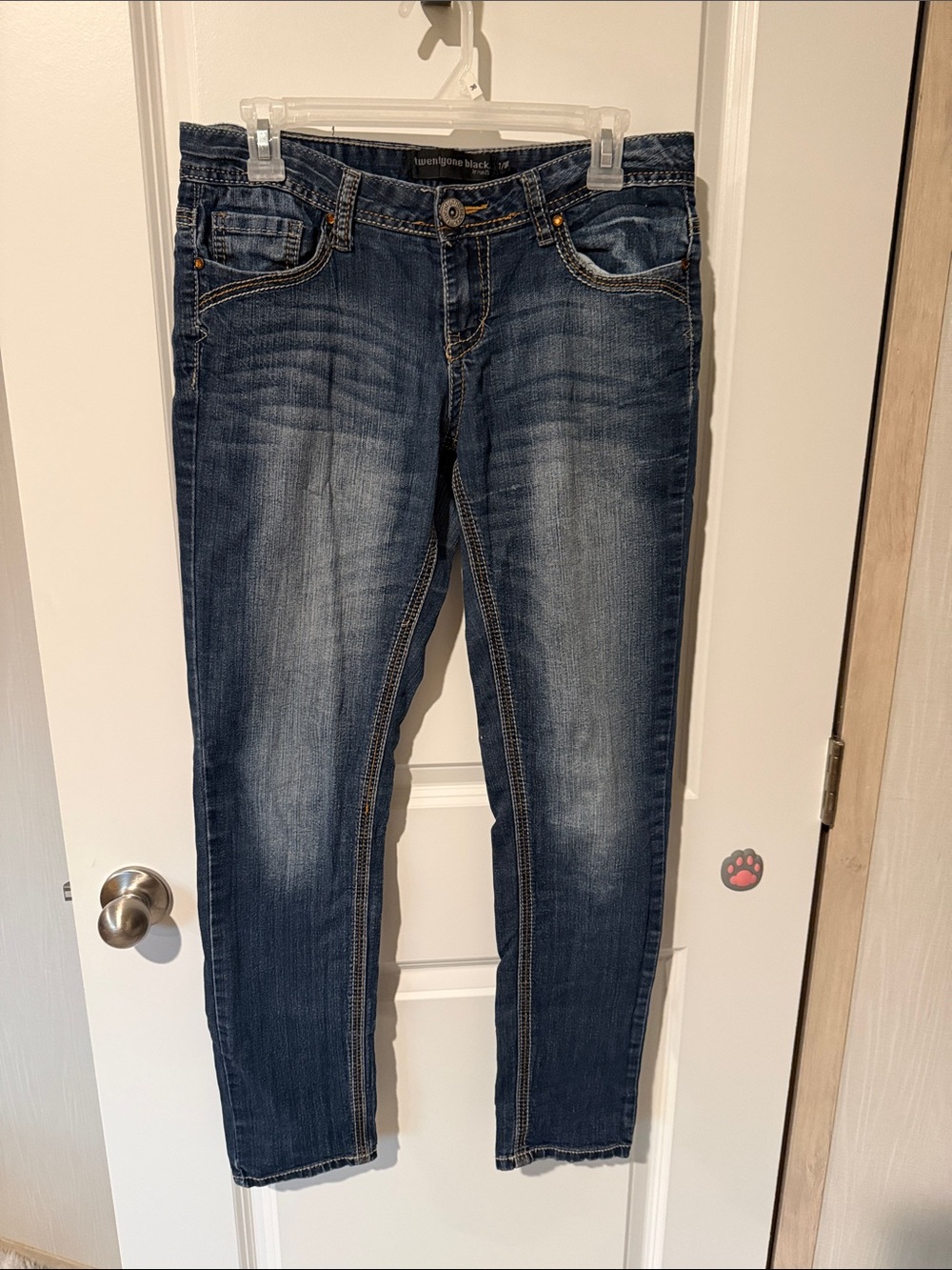 Women's Dark Wash Skinny Jeans